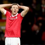 Harrogate, Anglicko - 3. novembra: Paul Mullin z Wrexhamu reaguje počas prvého zápasu Emirates FA Cupu medzi Harrogate Town a Wrexham AFC na cvičebnom štadióne 3. novembra 2024 v Anglickom Harrogate. (Foto: George Wood/Getty Images)