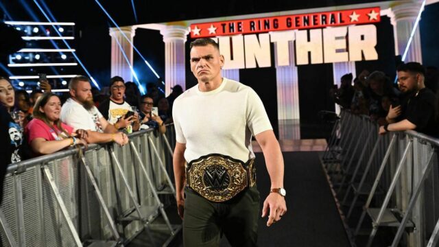 „One Trick Pony“: Gunther robí škodlivé tvrdenie o legende WWE

