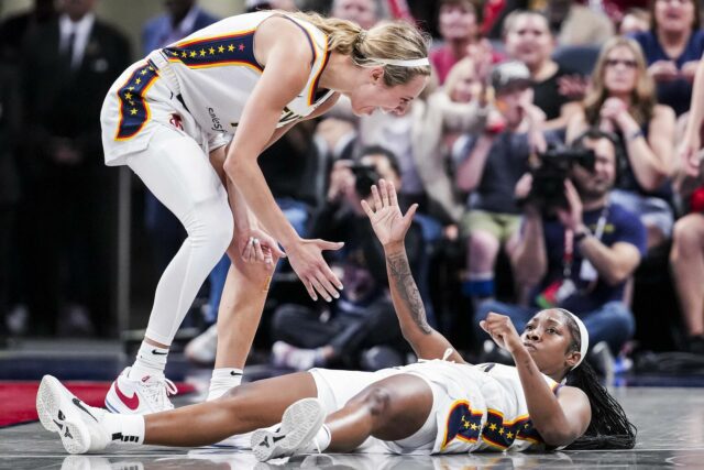 „Potrebujete sa odtiaľ“: Lexie Hull poskytuje vynikajúcu recenziu víťaza Fever Caitlin Clark 5'6

