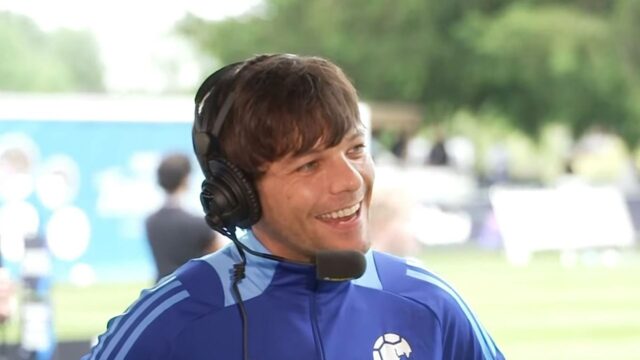 Tomlinson dostane svoju druhú futbalovú pomoc v nedeľu