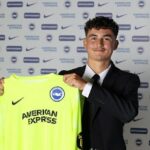 Syn Rio Ferdinand podpísal svoju prvú profesionálnu zmluvu s Brightonom a Hove Albion