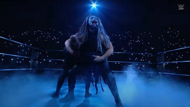 3 Vysvetlenie pre WWE, ktoré nedáva Tio Howdy jednoduchý tlak

