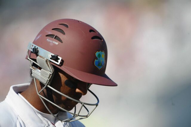 5 hráčov, ktorých možno neviete, že hrali s Kohli v RCB v prvej sezóne IPL Ft. Shivnarine chanderpaul

