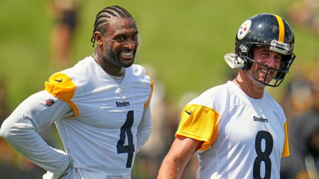 Aaron Rodgers ukladá pravidlo bez nárazu pre DK Metcalf vo výcvikovom tábore Steelers

