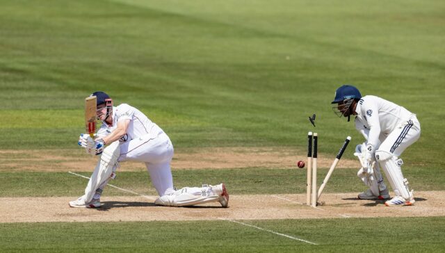 Akash Deep bojuje po zasiahnutí 4.4.6 na Castle Harry Brook o 23 v Eng vs Ind 2025 3. test (hodinky)


