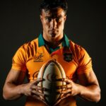 Joseph -aukuso Sualii je prenášaný pred jednou z najväčších hrozieb Wallabies proti britským a írskym levom od prvého pokusu - a muž, ktorého úlohou je obmedziť jeho účasť v Austrálii, sa narodil v Austrálii