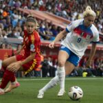 Ako zobraziť finále Euro Final Obyvatelia: Anglicko vs. Španielsko, Flow Link, televízny kanál, predpoveď