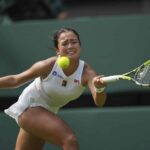 Alex Eala a jeho nemecký partner Eva Lys utrpeli východ do prvého kola v štvorhre žien Wimbledon po tom, čo vo štvrtok padli na Ingrid Martins z Brazílie a Quinn Gleason v Spojených štátoch, 4-6, 2-6.
