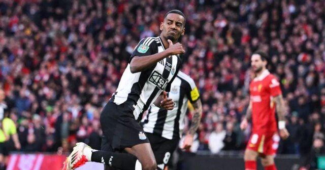 Alexander Isak a déjà montré de vrais sentiments sur Liverpool alors que Newcastle se préparait pour une offre de 120 millions de livres sterling
