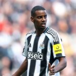 Alexander Isak frustrovaný rozhodnutím Newcastle, keď bývalý šéf opúšťa kyslú chuť