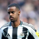 Alexander Isak nie je na turné v Newcastle, keď Liverpool Transfer Target zostáva doma