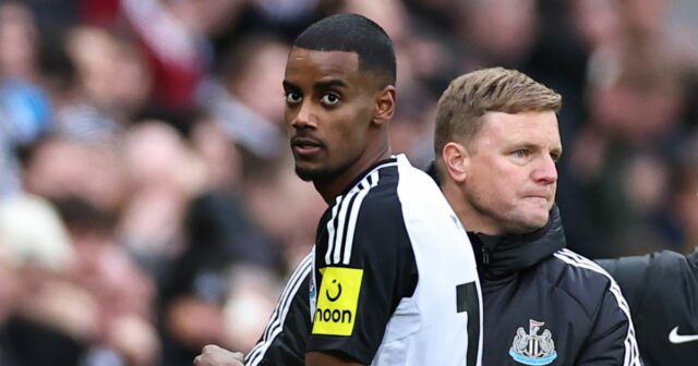 Alexander Isak spôsobil vzrušenie medzi šéfom a šéfom klubu po náhlom prenose

