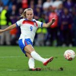 Beth Mead z Veľkej Británie zmeškala trest po tom, čo mu bolo povedané, aby sa znovu objavil vo finále Euro 2025