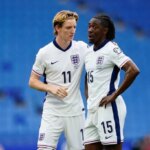 Anthony Gordon pre Arsenal Twist Transfer na 55 miliónov libier uskutočnených na pozadí diskusií Ebechi Eze