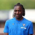 Arsenal poslal správu Ebechi Eze na pozadí záujmu prevodu po Call Palace Crystal