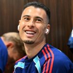 Arsenal vs Newcastle: Live Decast, tímové správy a aktualizácie, pretože Cristishian Mosquera by mohol debutovať v Singapure.