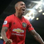 Ashley Young vidí posun v prenosovej stratégii Man United, ktorá sa od Sir Alexa Fergusona nevidela