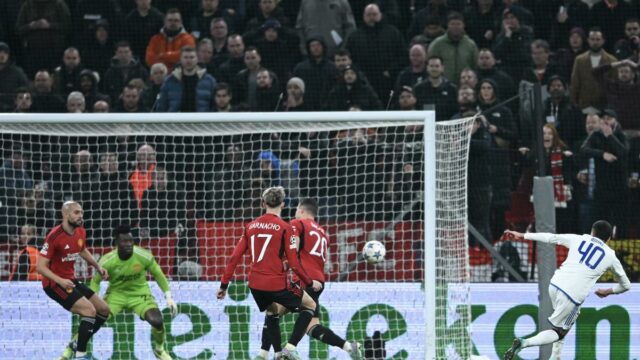 Barcelona sa stretáva s podpisom Roony Bardghji z FC Kodaň

