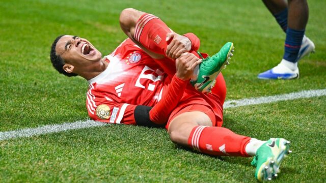 Bayern: Jamal Musala zlomil nohu na Gianluigi Donnarumma

