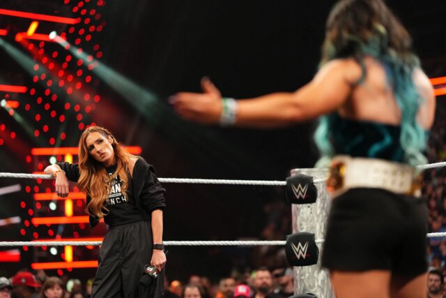 Becky Lynch, aby obhajoval názov žien IC v hlavnom zápase na WWE Summerslam? Preskúmaný potenciál 


