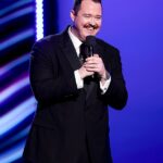 Shane Gillis bol v Bill Belichick a Jordon Hudson v stredu večer v Espys
