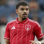 Morgan Gibbs-White podpísal novú dohodu v Nottinghamskom lese až do leta 2028