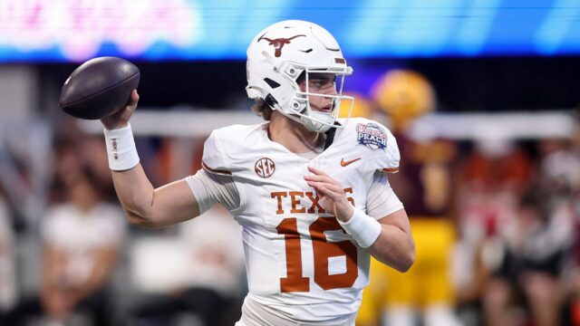 Boog Manning dostane porovnanie s Vince Young

