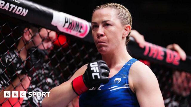 Molly McCann before her fight against Alexia Thainara in March