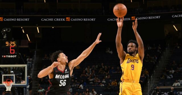 Brongy James Market 10 V debute letnej ligy, Lakers porazil Heat

