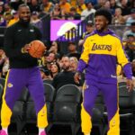 Bronny James hovorí, že nevenuje pozornosť LeBronovým špekuláciám