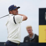 Bryson DeChambeau stojí s „pravidelným golfom tímu“ spolu s Rory McIlroy, Scottie Scheffler a ďalšími