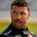 Bubba Wallace sa ospravedlňuje Spotterovi „infarktom“, keď zdieľa video, ktoré sa takmer stratilo s Christopherom Bell v Doveru