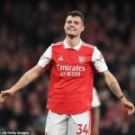 Bývalý záložník Arsenalu Sunderland Granit Xhaka sa uvádza, že má krok na presun