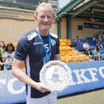 Colin Hendry, bývalý víťaz Premier League, sa vyhýbala väzeniu po bombardovaní svojho bývalého nárazu nechcenými hovormi a darmi