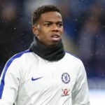 Bývalý Chelsea Wonderkid oznamuje odchod do dôchodku 28 emocionálnych videí Futbalový šport