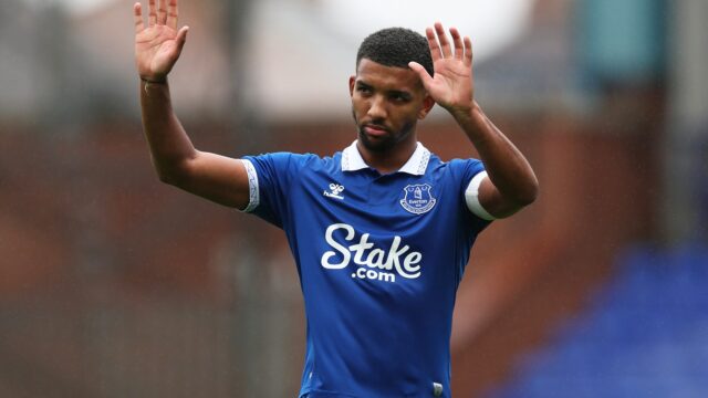 Holgate zastupoval Everton od roku 2015 do konca tejto sezóny