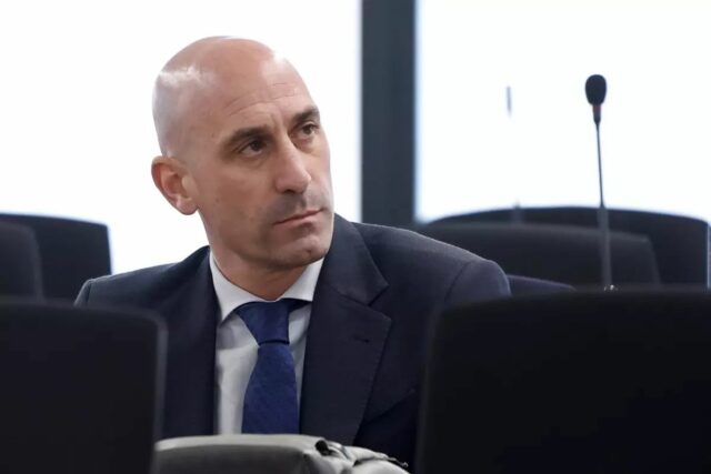 Bývalý manažér RFFEF Luis Rubiales, ktorý bol podporený v prípade korupcie Gerard Pique

