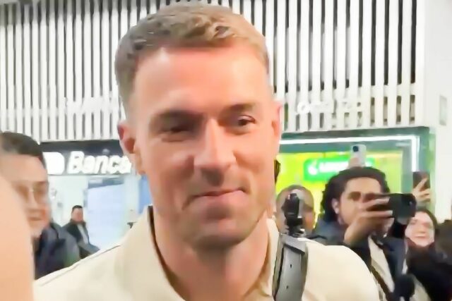 Bývalý záložník Aaron Ramsey sa pripojil k ligovému bočné pumy

