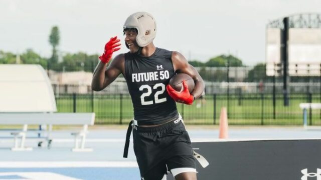 Č. 1 Návrat Derrek Cooper kompenzuje v triede Texas '2026


