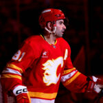 Calgary Flames by mohol zvážiť obchod Nazema Kadriho, ale „za správnu cenu“, zasvätený názor