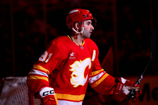 Calgary Flames by mohol zvážiť obchod Nazema Kadriho, ale „za správnu cenu“, zasvätený názor

