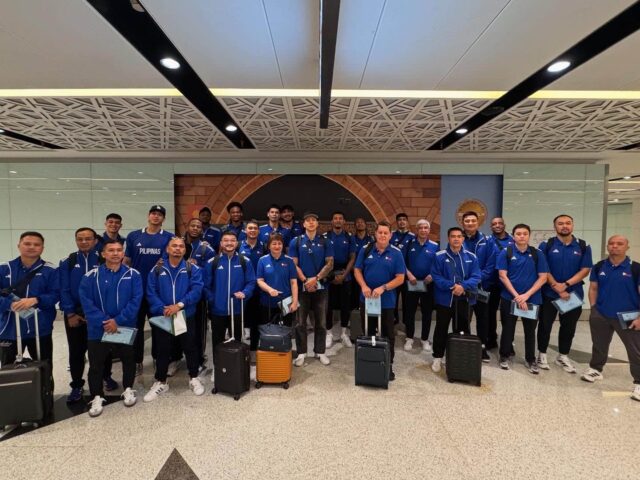 Gilas Pilipinas prichádza do Jeddahu v Saudskej Arábii pred Fiba Asia Cup.