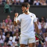 Carlos Alcaraz Španielsko oslavuje po porazení britského Norrie Camerona počas štvrťfinále zápasu mužských singlov na Wimbledon Tennis Championships v Londýne v utorok 8. júla 2025.