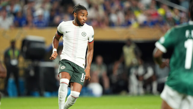 Chelsea dosiahla cenu 35 miliónov GBP za gól Manchester United uprostred potenciálnych swapov

