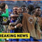 Noni Madueke v akcii pre Chelsea vo finále Európskej konferenčnej ligy