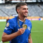 Chelsea v diskusiách na dokončenie 10. prenosovej transakcie po následkoch z dvojitého znamenia 90 miliónov libier