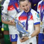 Chloe Kelly vás môže vziať zo všetkého nešťastného sebaobsorpovania, ktoré vidíme v mužskej hre