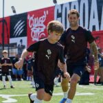 Christian Pulisic sa vzdialene spája s mladými hráčmi