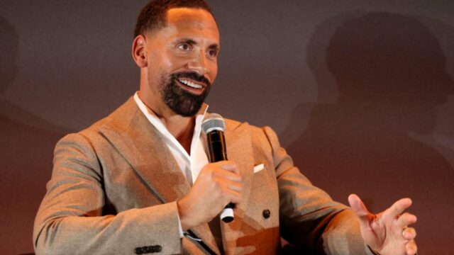 Čo Rio Ferdinand z Bryan Mbumo počul za scénami, bude inšpirovaný fanúšikmi United

