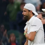 What happened to Grigor Dimitrov? Bulgarian retires vs. Jannik Sinner while up two sets in Wimbledon fourth round image